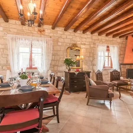 וילה Tourikis Village *