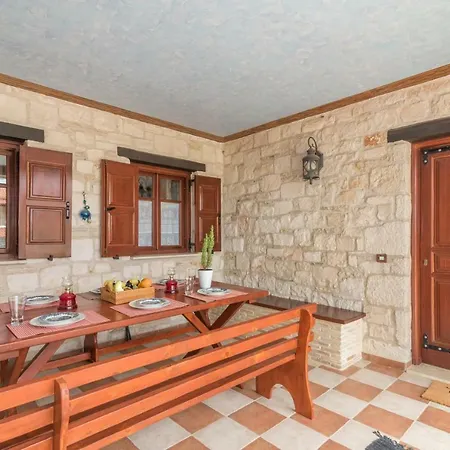 וילה Tourikis Village *
